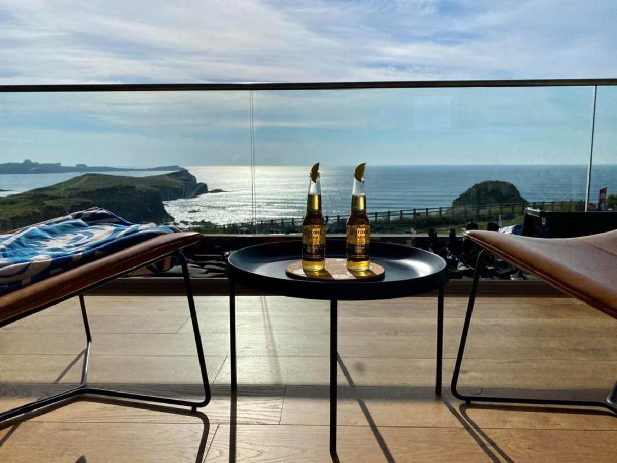 Sunset Waves Sea View Featuring Panoramic Views & Parking *